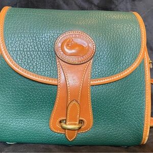 Vintage Dooney & Burke Crossbody bag.